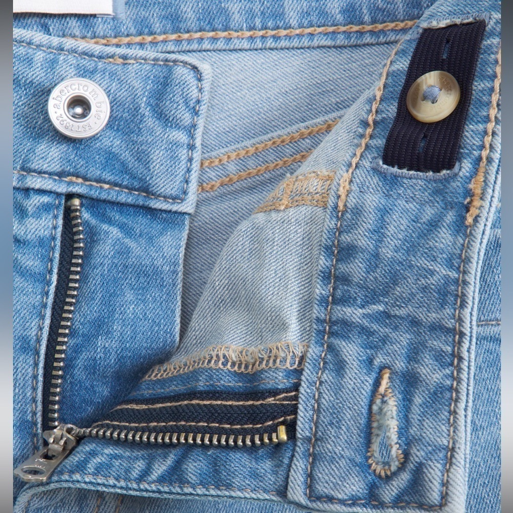 New Abercrombie kids  Wide Leg High Rise Light Wash 13/14 26 - Picture 13 of 13